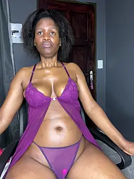 Chatroom XXX en direct de Kinkyy_
