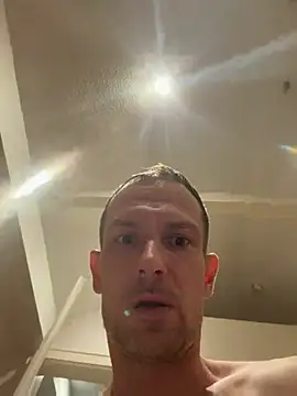 Cocaineee_Gern Webbikameraesitys