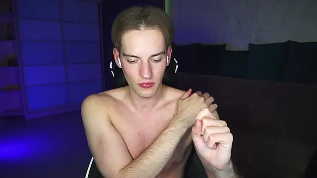 Litmate: вебкам-шоу