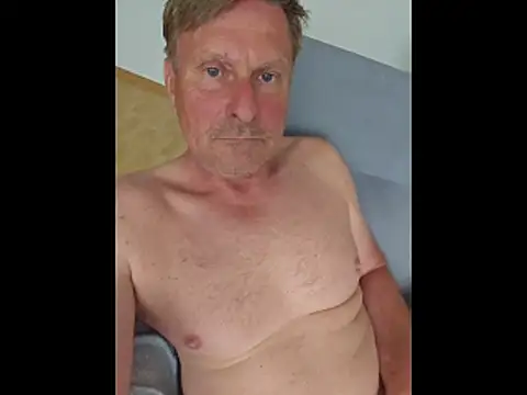 johnnym1: απευθείας συνομιλία ΧΧΧ