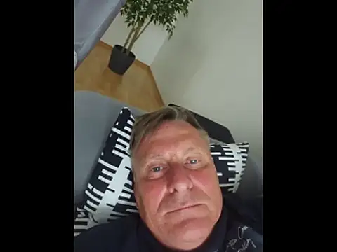 Show modela johnnym1 na web-kameri