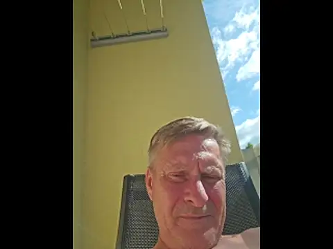 Show modela johnnym1 na web-kameri