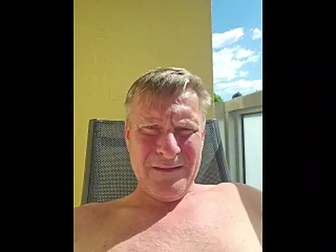 Show modela johnnym1 na web-kameri