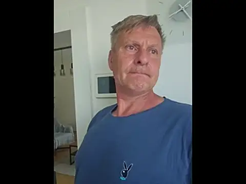 Show modela johnnym1 na web-kameri