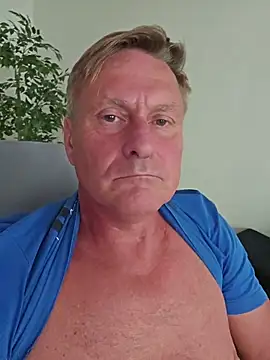 johnnym1 Webcam Show