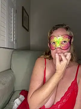 largeboobies30's Webcam Show