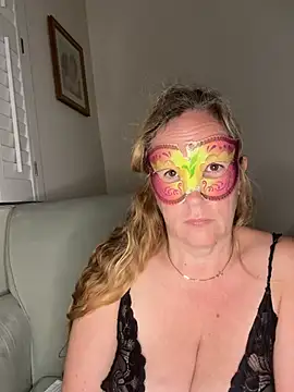 הופעת וובקאם של largeboobies30