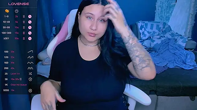 PoppyEvans1 Live XXX-Chat