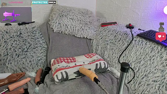 Lara_MILFGODDESS Pertunjukan Webcam