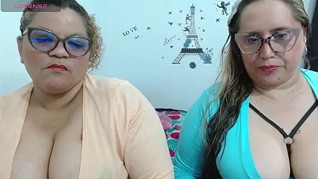 Show de mademooms na webcam