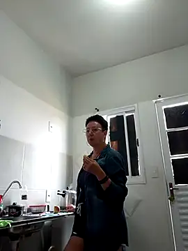 Chat +18 de MILEIDE980 ao vivo