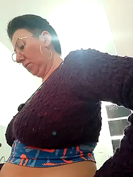 MILEIDE980 লাইভ XXX চ্যাট