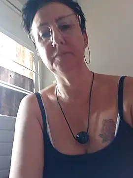 MILEIDE980: απευθείας συνομιλία ΧΧΧ