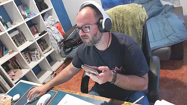 ravingr4d4's Webcam Show