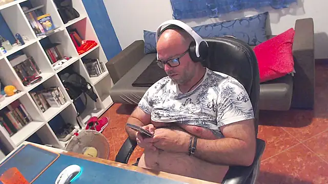 ravingr4d4 Show Webcam