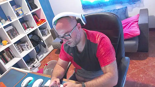 Show de ravingr4d4 na webcam