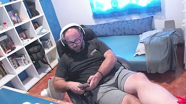 ravingr4d4 Chat XXX in diretta