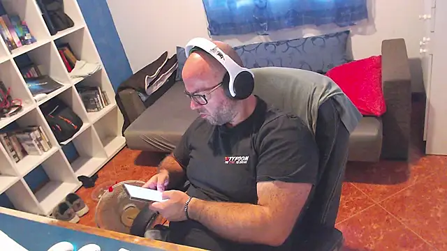 Webkamerová show ravingr4d4