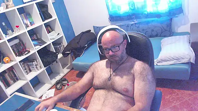 Pokazy przed kamerką – ravingr4d4