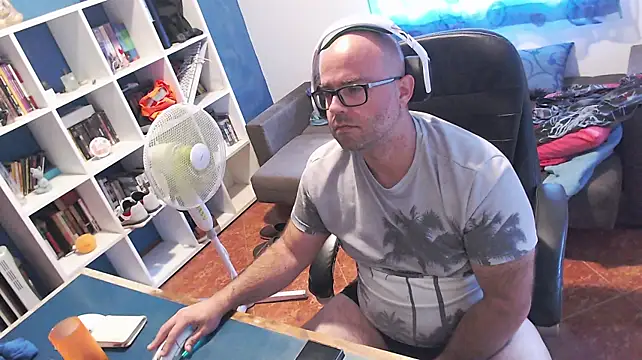 ravingr4d4 webkamerás műsora