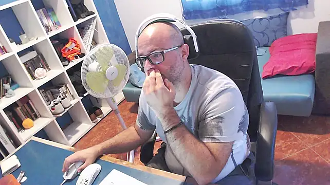 Webkamerová show ravingr4d4
