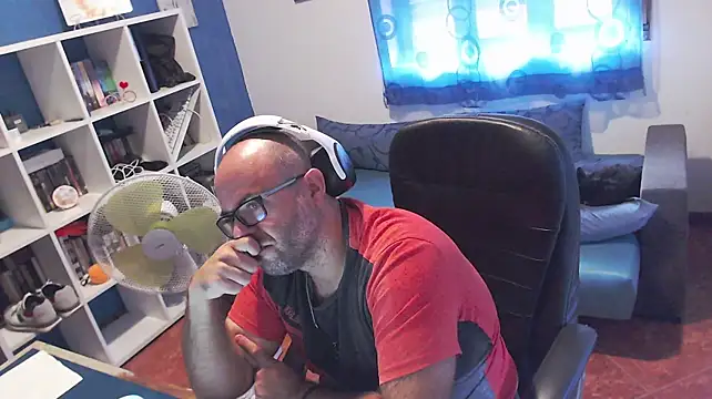 Show de ravingr4d4 na webcam