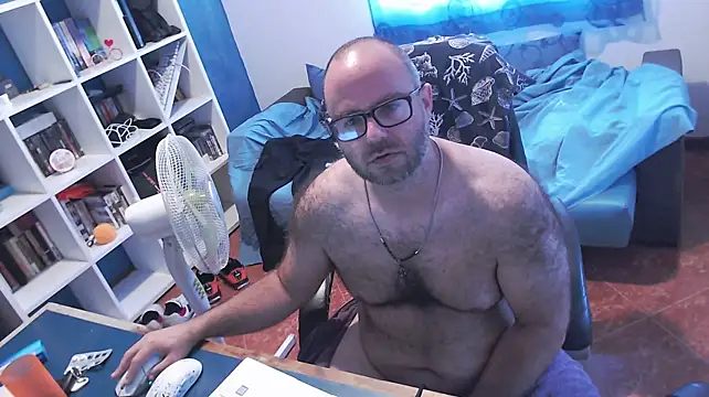 Pokazy przed kamerką – ravingr4d4
