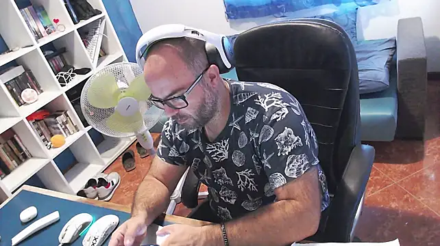 ravingr4d4 webcam show