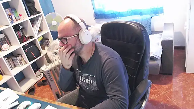 Webkamerová show ravingr4d4