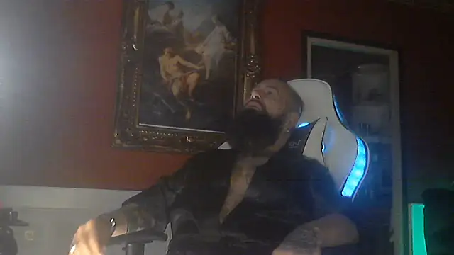maseurbeardedpig's Webcam Show