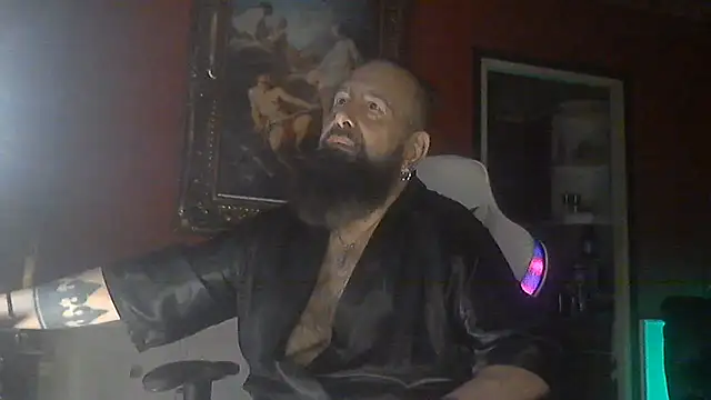 maseurbeardedpig – webcam-show