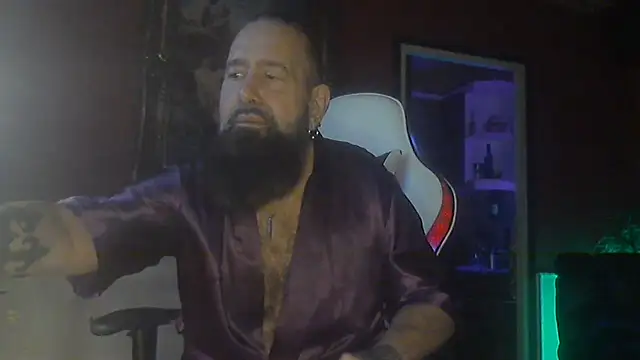maseurbeardedpig – webcam-show