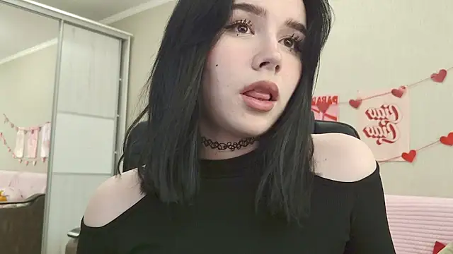 Pokazy przed kamerką – Alisa_Black_Star