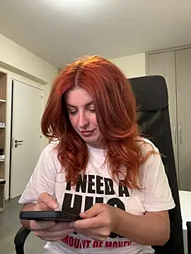 RoxxyDallas: вебкам-шоу