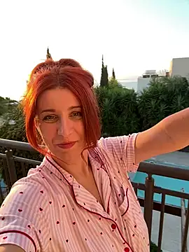 RoxxyDallas Show in webcam