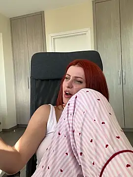 RoxxyDallas' Live Sex Cam Show