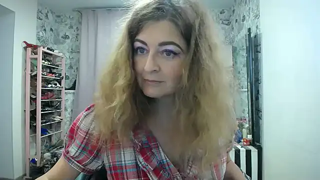 Helen1974's Live XXX Chat