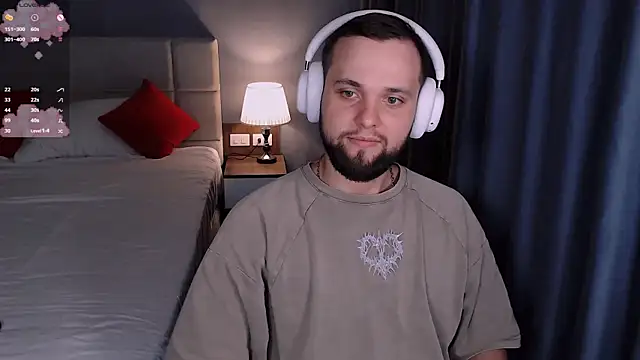 ChillyXO webcam show