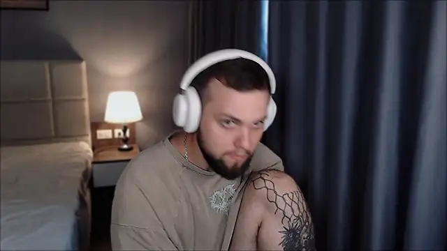 ChillyXO Webcam Show