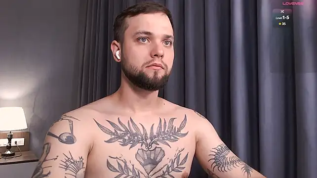 ChillyXO – webcam-show