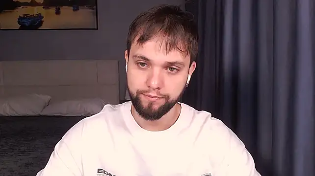 ChillyXO 网络视讯表演