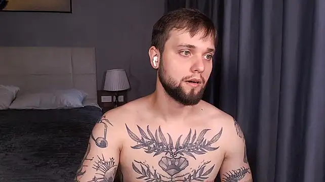 ChillyXO's Webcam Show