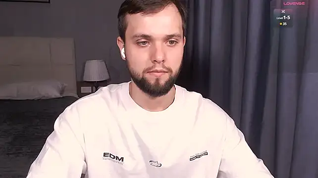 ChillyXO Webcam Show