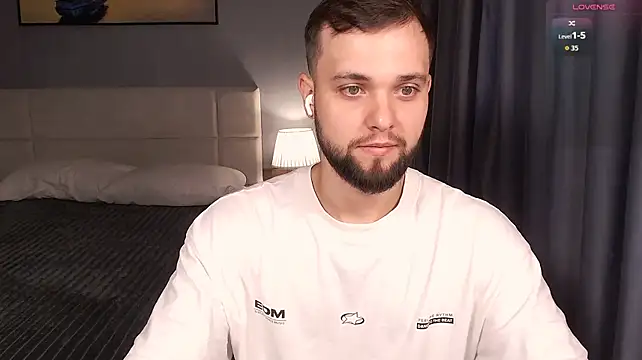 ChillyXO Pertunjukan Webcam