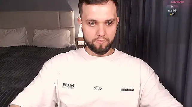 ChillyXO Webcamshow
