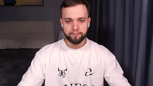 Show modela ChillyXO na web-kameri