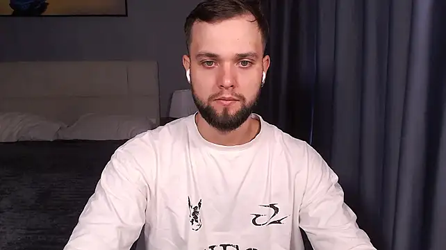 Вебкам-шоу ChillyXO