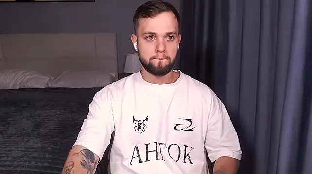 ChillyXO Show Webcam