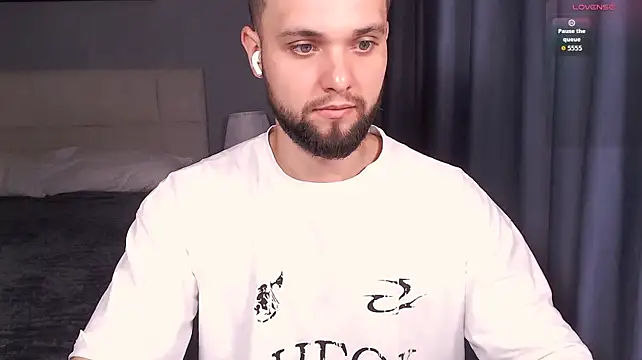 ChillyXO 在線直播表演