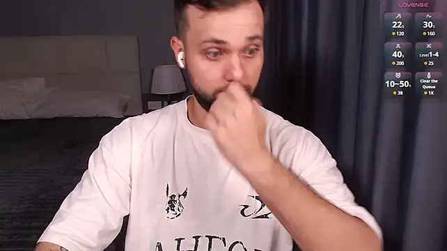 ChillyXO webkamerás műsora